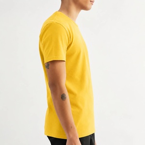 Camiseta Casual de Punto para Hombre, Cuello Redondo, Manga Corta, Color Amarillo, Corte Regular, Diseño Liso, Tela Jersey de Poliéster, Estampado Digital - Product Image 4