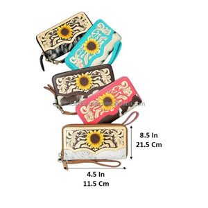 Cartera de Cuero Genuino de Vaca Hecha a Mano Personalizada con Diseño de Girasol y Correa de Muñeca, Bolso de Mano Vintage de Cuero Grabado a Mano para Mujer - Product Image 2