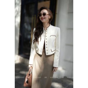 Chaqueta Blazer Corta de Mujer con Cuello Mandarín, de Lana Peinada, con Botones Delanteros, Tejida, para Oficina y Uso Casual [B8084] - Product Image 4