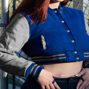 Veste courte universitaire pour femme, bleu roi et beige, style Letterman, manteau bomber avec manches en similicuir, vêtement d'extérieur décontracté, mode féminine - Product Image 3
