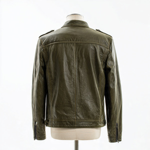Veste en cuir de haute qualité, très élégante et stylée - Product Image 6