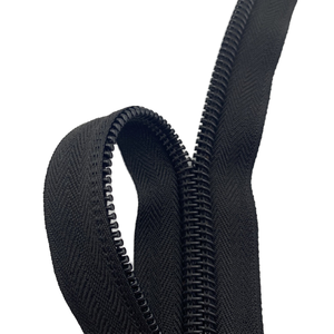 Ventes en gros de fermetures éclair longues en nylon personnalisées de haute qualité 10 #   Rouleau de fermeture éclair en nylon de 100 yards - Product Image 2