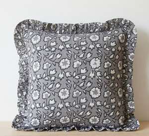 Housse de coussin carrée en coton imprimé à la main, motif floral coloré, style vintage, avec volants, pour la maison ou l'hôtel - Product Image 3