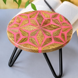 Soporte de Pastel de Madera y Hierro de Diseño, Bandeja Elevada Decorativa para Exhibición en Panaderías y Experiencias Gastronómicas - Product Image 1