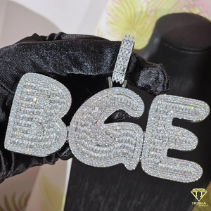 สร้อยคอจี้หรูหรา "BGE" ประดับเพชรแบบ Iced Out พร้อมสายคิวบา แฟชั่นเครื่องประดับ ของขวัญสำหรับเขา - Product Image 2