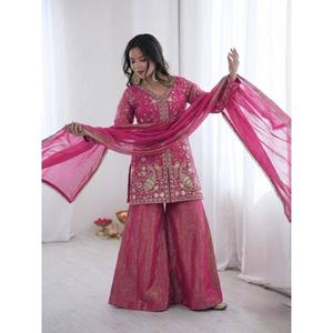 Nuevo conjunto de fiesta con top de seda Fendi pesada, pantalón Plazzo y dupatta, tela de seda Fendi pura con bordado pesado de lentejuelas. - Product Image 1