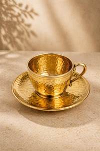 Ensemble de tasses et soucoupes en métal pour la cuisine, au design élégant, pour servir du thé et du café à la maison ou dans les restaurants - Product Image 4