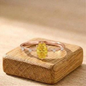 Bague de mariage minimaliste en or massif 10K 14K 18K avec diamant ovale jaune et diamant de laboratoire taille ronde, certifiée IGI, couleur DEF, clarté VS-VVS - Product Image 2