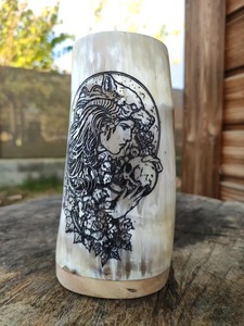 Taza de Cuerno Pulido Hecha a Mano, Ecológica, de la Mejor Calidad, Tallada, para Cerveza, Café, Té, Restaurantes y Bares - Product Image 2