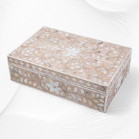 Boîte de rangement pour bijoux en nacre avec design multifonctionnel pour la décoration de salon par Blossom Craft India