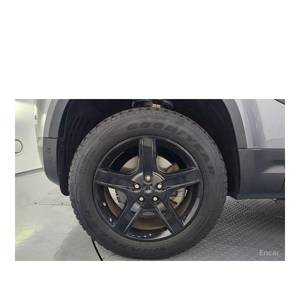 Land Rover Defender 110 D240 SE Modelo Diciembre 2020 con 37,987 km, Caja de Cambios Automática, Volante a la Izquierda, Combustible Diésel - Product Image 5