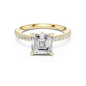Anillo de lujo con diamante de laboratorio de corte Asscher de cuatro puntas para mujer, hecho de oro amarillo de 14 quilates, con banda de boda y diamantes pavé. - Product Image 1