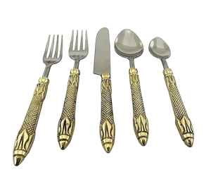 Ensemble de couverts en acier inoxydable de qualité supérieure - Durable et écologique pour les restaurants, la restauration, les événements et les fêtes |   Kraft World - Product Image 1