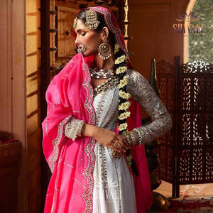 Belle robe de soirée XL Anarkali avec pendentif et Dupatta - Product Image 2