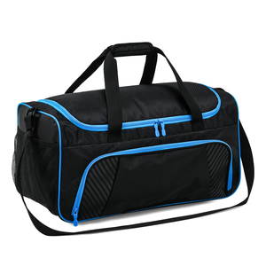 Sac de sport et de voyage personnalisable en polyester avec fermeture éclair, doublure respirante, grande capacité, en vente en ligne - Product Image 1