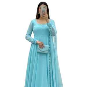 ชุดเดรสงานแต่งงานแบบอินเดียพร้อมผ้าคลุมไหล่ ชุดสัลวาร์สำหรับงานปาร์ตี้ ผ้าชีฟอง แต่งงานด้วยงานปักลายแฟนซีจากดีไซเนอร์ - Product Image 1