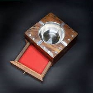 Cendrier sans fumée en aluminium et bois de rose, forme tiroir, 4,5 pouces, marron, pour table, avec 4 porte-cigarettes, style américain - Product Image 1