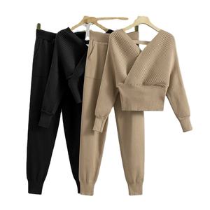 ชุดวอร์มสองชิ้นแนวเซ็กซี่สำหรับผู้หญิงชุดวอร์มเสื้อเปิดหลังแบบถักสไตล์เกาหลีสีพื้นสำหรับฤดูหนาวฤดูใบไม้ร่วง - Product Image 1