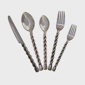 Cubiertos de diseño de acero inoxidable con mango cuadrado largo, juego de cubiertos de diseño económico increíble con mango moderno, venta al por mayor - Product Image 5