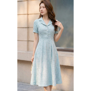 Vestido midi listo para enviar para mujer, sofisticado, color azul pastel, con cuello camisero, mangas cortas y falda plisada en línea A - Product Image 1