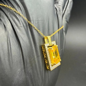 Colgante de Topacio en Plata 925 con Moissanita y Halo de Diamantes, Corte Esmeralda, Estilo Hiphop, Unisex, Regalo, Joyería de Aleación - Product Image 4