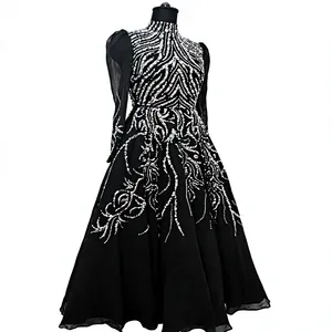 Robe de soirée élégante à col haut, perlée, coupe trapèze, longueur mi-mollet, avec tissu en tulle transparent - Product Image 4