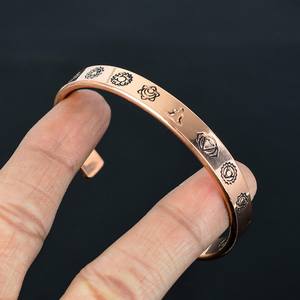 Pulsera Magnética Terapéutica de Cobre Puro Hecha a Mano, Brazalete de Cobre Vintage de Lujo para Uso Diario, para Hombres y Mujeres, Alivio del Dolor - Product Image 3