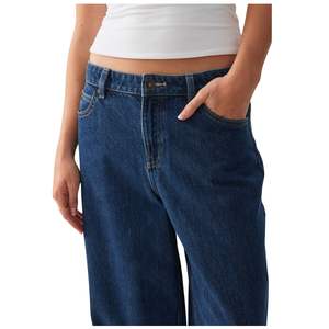 Jean en denim bleu foncé vintage pour femme, coupe large, taille haute, style décontracté urbain, vente en gros, personnalisation OEM - Product Image 3