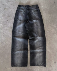 Jeans pour hommes décontractés, vintage, en denim noir, coupe droite, taille mi-haute, ourlet brut, en denim tricoté et délavé, de créateur, personnalisés, par fabricant de jeans - Product Image 2