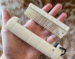 Peigne en os le plus vendu en gros et en vrac, peigne artisanal en os naturel antique pour la croissance des cheveux, antipelliculaire, fabriqué à partir d'os - Product Image 2