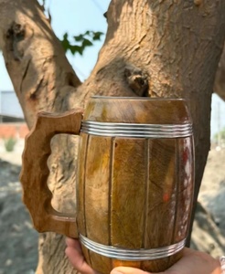 Mug en bois massif naturel, tasse à bière, tasse à thé ou à café, design classique fait main, boîte cadeau, passe au lave-vaisselle - Product Image 1