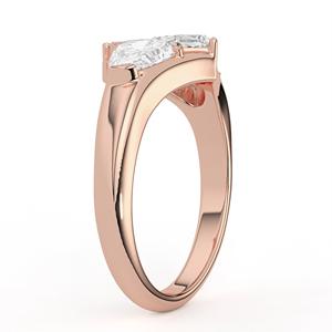 Anillo de Diamantes Mosaico Vanguardista en Oro Amarillo, Diseño Geométrico Abstracto de Ala, Corte Único, Joyería Fina de Alta Moda - Product Image 4