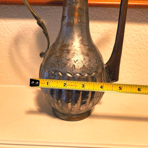 New Arrival Fancy Luxury Beaded Decorating Modern Wholesale Fancy Standard Serving Metal Pot Handle <b>Fluted</b> Base Serving Jug - Product Image 5