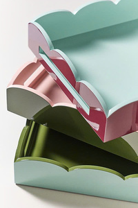 Plateau décoratif en laque ondulée fait main, plusieurs couleurs, plateau de service minimaliste à bords incurvés, en provenance du Vietnam - Product Image 4