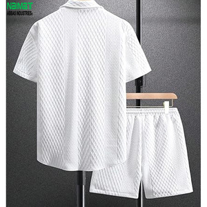 Conjunto de Camiseta y Pantalones Cortos de Algodón 100% con Tejido Waffle Blanco para Hombre de Naimat Abbas Industries, Informal, Transpirable, para Verano, Gimnasio y Running - Product Image 3
