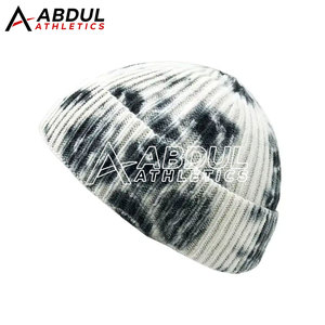 Gorro unisex de jacquard, elegante, cálido, de punto, ajuste flexible, ideal para correr, hacer senderismo y condiciones climáticas frías. - Product Image 2