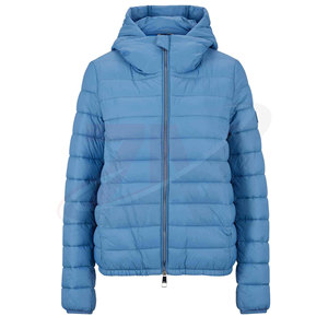 Veste matelassée à capuche bleue de haute qualité pour femmes, fermeture éclair sur toute la longueur des manches, vêtements d'hiver, logo personnalisé imprimé, veste matelassée pour femmes - Product Image 1