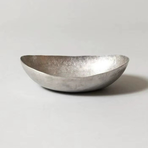 Tazón para Servir de Aluminio Hecho a Mano con Diseño Clásico en Relieve, Apto para Lavavajillas y Ligero, Ideal para Fiestas - Product Image 1