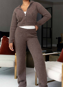 Sudadera con capucha de mohair con logotipo bordado personalizado, chándales de punto, sudadera con capucha de mohair extragrande con vuelo, suéter de mohair de punto, conjunto de chándal de punto - Product Image 5