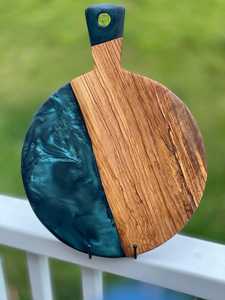 Tabla de Cortar de Madera de Acacia y Resina Epoxi Hecha a Mano de Primera Calidad, Tabla de Cocina de Lujo para Cortar y Servir Carne, Queso y Pan - Product Image 4