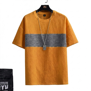T-shirt homme personnalisé léger doré moutarde en tissu respirant gris avec rayures imprimées sur la poitrine, manches courtes, style décontracté streetwear coupe ample - Product Image 1