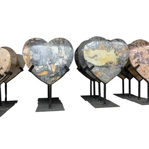 Pierre précieuse naturelle de jaspe Maligano de qualité supérieure, sculptée en forme de grand cœur, cristal poli avec support en fer, taille 12 cm - Product Image 5