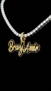 Pendentif personnalisé en émail noir avec nom et lettre personnalisé en argent 925 Moissanite Hip Hop Bijoux en diamant - Product Image 4