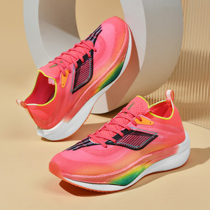 Nouvelles chaussures de sport légères et respirantes pour hommes, femmes et jeunes, chaussures de course à semelle en carbone, antidérapantes et résistantes à l'usure - Product Image 3