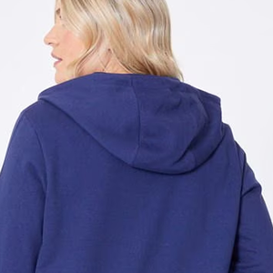 Sweat à capuche zippé pour femme, bleu marine, avec logo personnalisé, en tissu épais, style décontracté et sportif, avec cordon de serrage long, fabriqué sur mesure par Twin City - Product Image 3