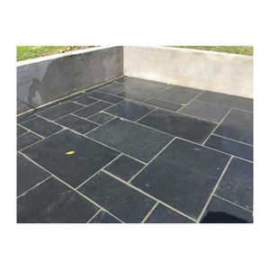 Revêtement mural en pierre naturelle Kadappa Black Iimestone pour l'architecture extérieure et intérieure contemporaine - Product Image 3