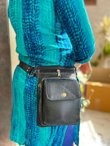 Nouveau sac de taille en cuir véritable de concepteur ceintures de poche en cuir ceinture de voyage à la main unisexe élégant Collection ceintures de poche de hanche - Product Image 2