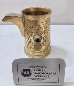 Cafetera Turca/Griega/Árabe de Latón Macizo Grabado, Cafetera para Estufa, Cezve, Ibrik, Briki con Mango de Madera - Product Image 1