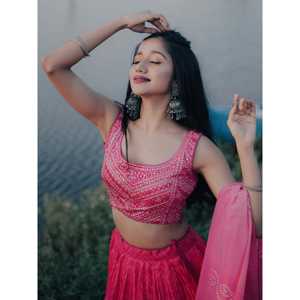 ชุด lehenga choli ของผู้หญิงผ้าโปร่งพิมพ์ลายดิจิทัลสีชมพูสวยงาม - Product Image 5