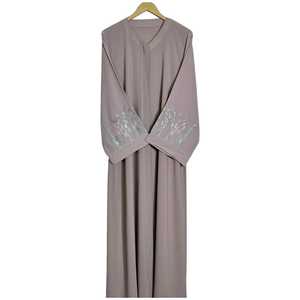 Vestido Musulmán Tradicional Bordado de Manga Larga, Túnica Islámica Modesta Hasta el Suelo para Mujer, Uso Diario, Estilo de Medio Oriente - Product Image 1